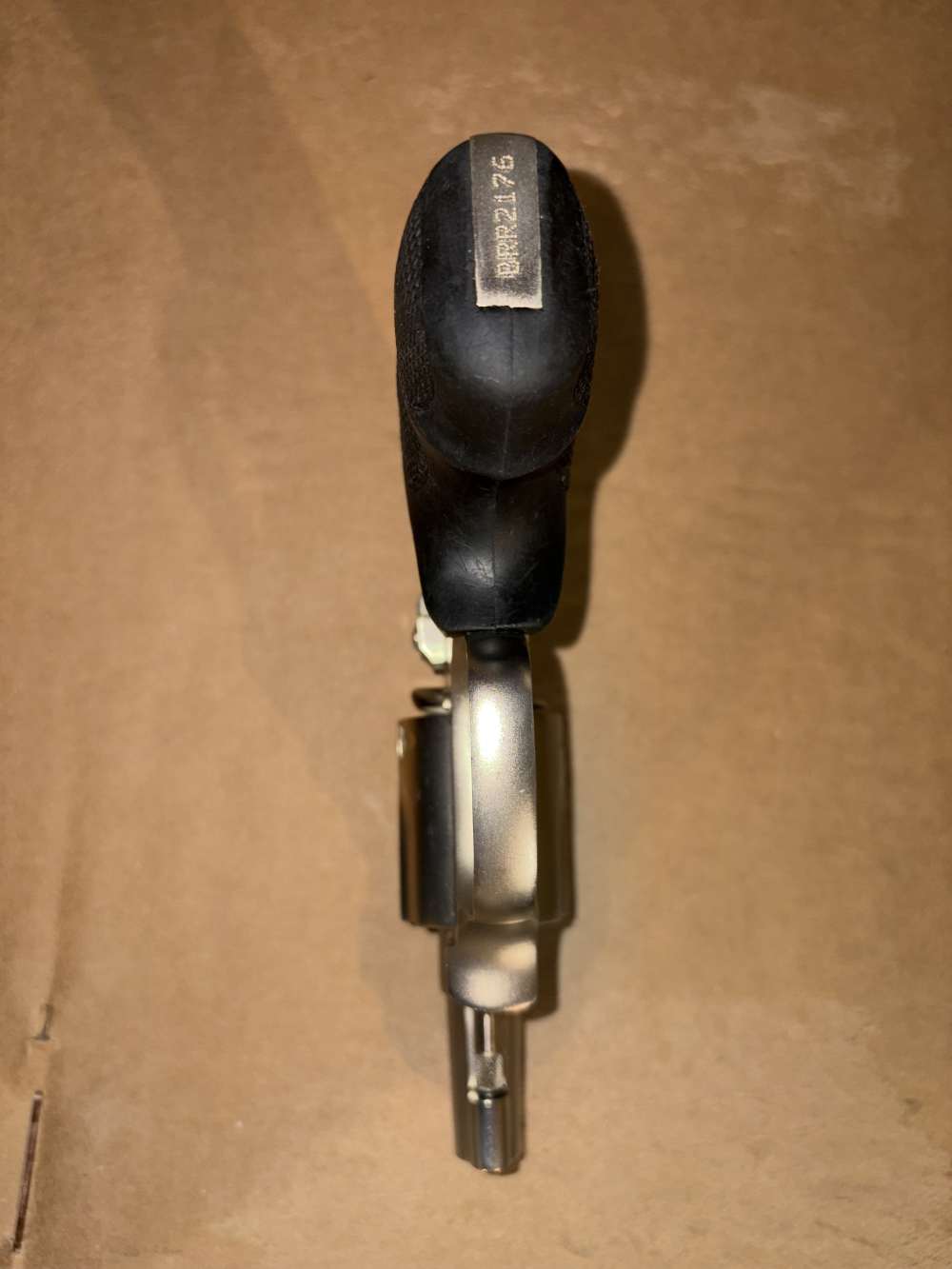 S&W Model 638 w holster & speed loader-img-1