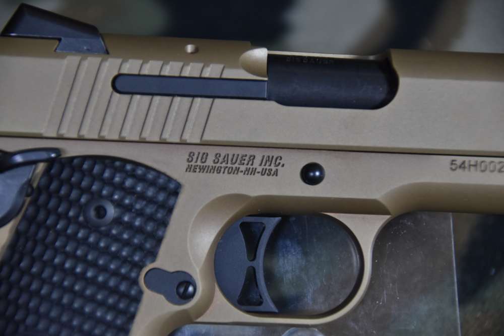 SIG 1911 Fastback Emperor Scorpion Carry 45ACP-img-4