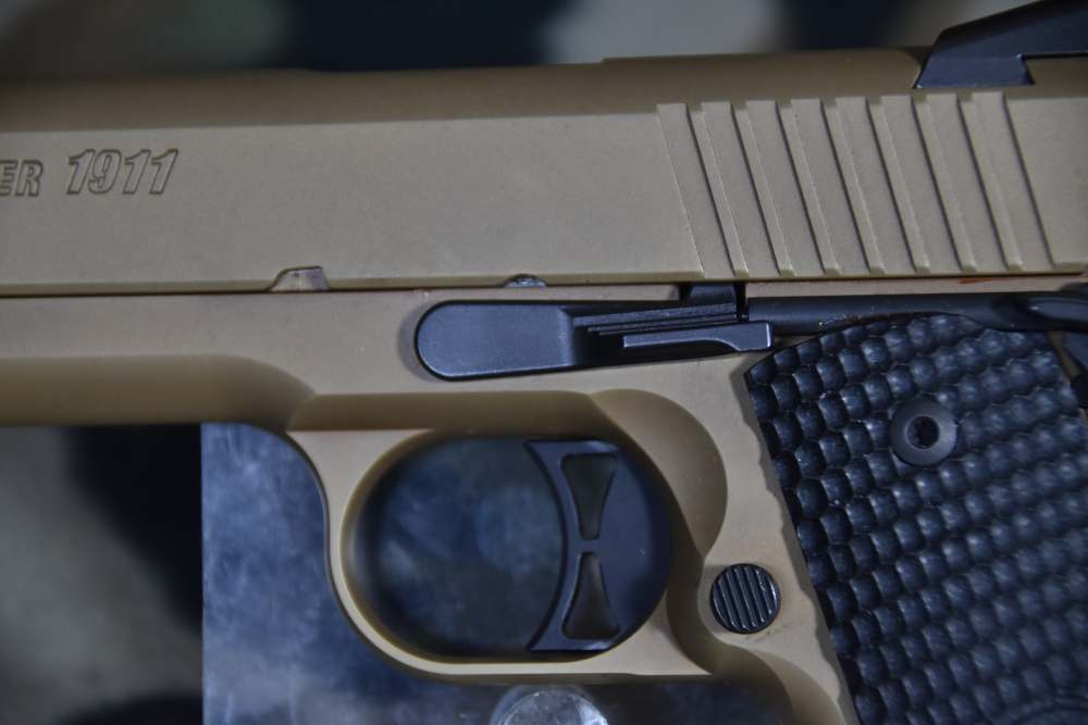 SIG 1911 Fastback Emperor Scorpion Carry 45ACP-img-8