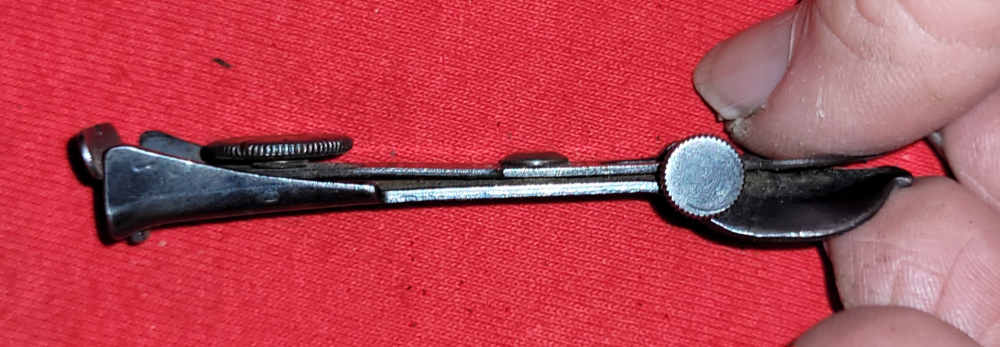 Vintage Mossberg S102 rear sight original parts -img-2