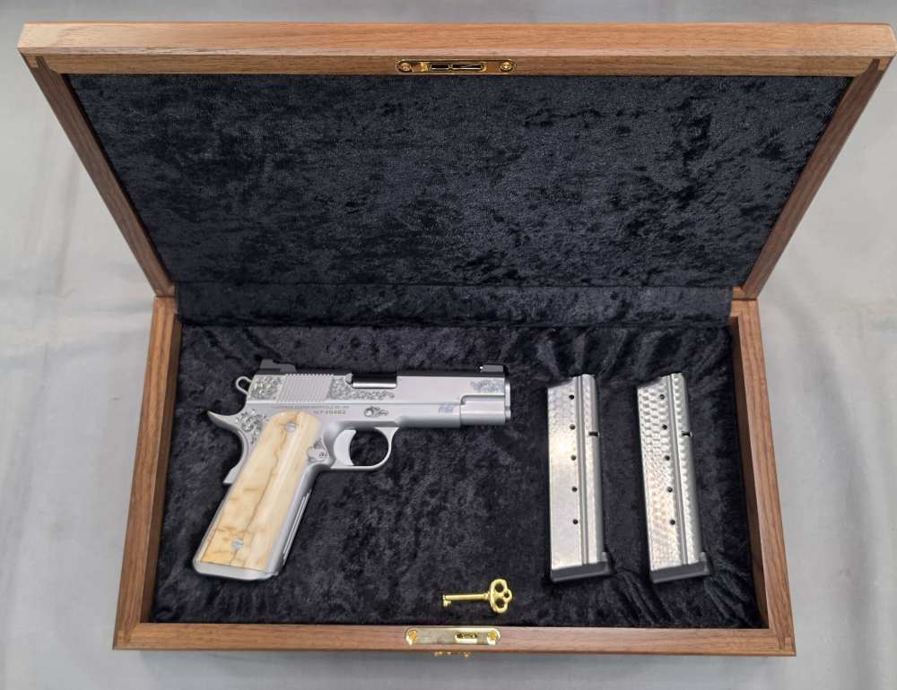 Nighthawk Custom VIP Silver 9MM 4.25" 10RD Engraved Mammoth Grips 1911-img-4