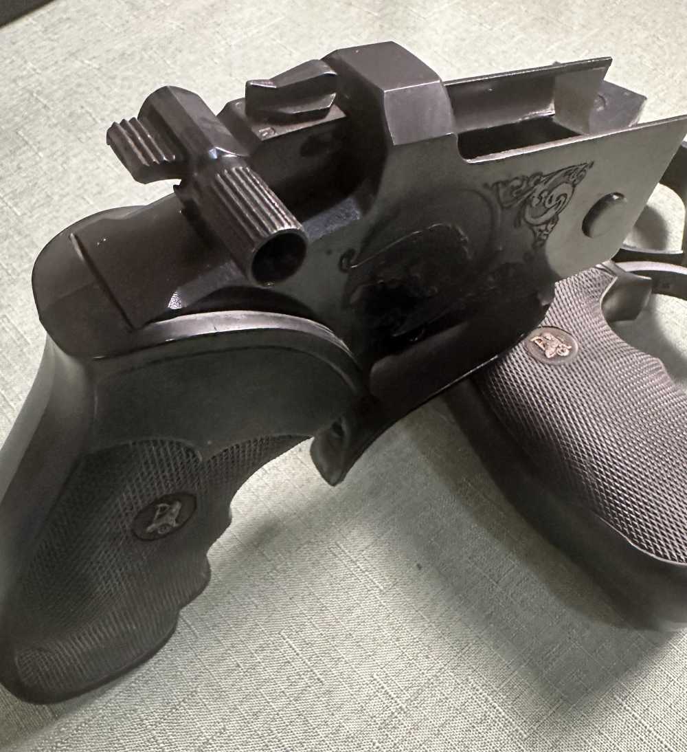 (2) a pair of Thompson Center TC Puma frames-img-6