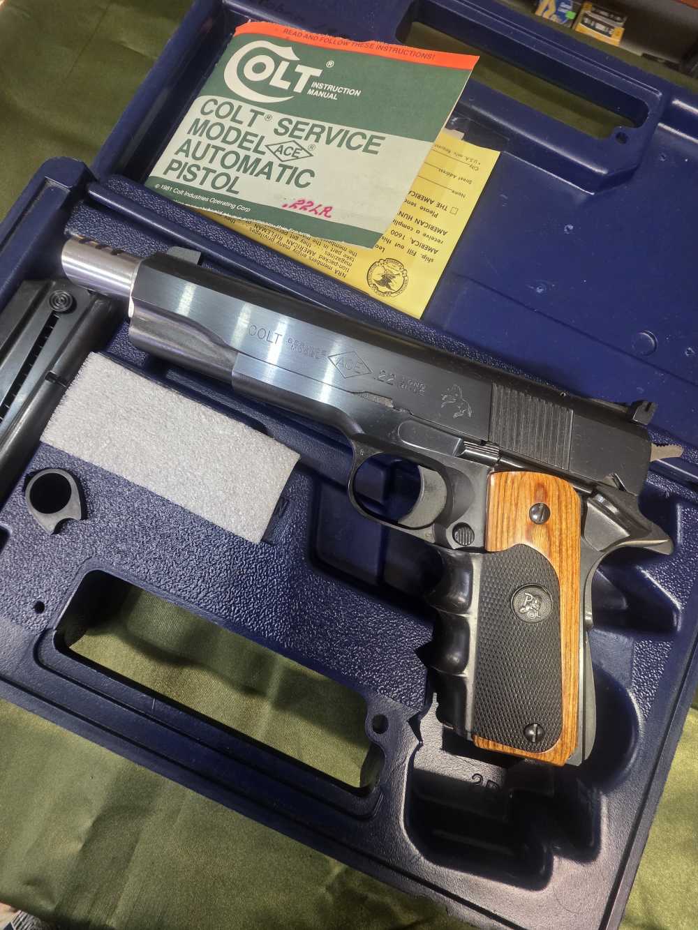 Colt Ace 22LR w/Original Box & Paperwork MINTY-img-2