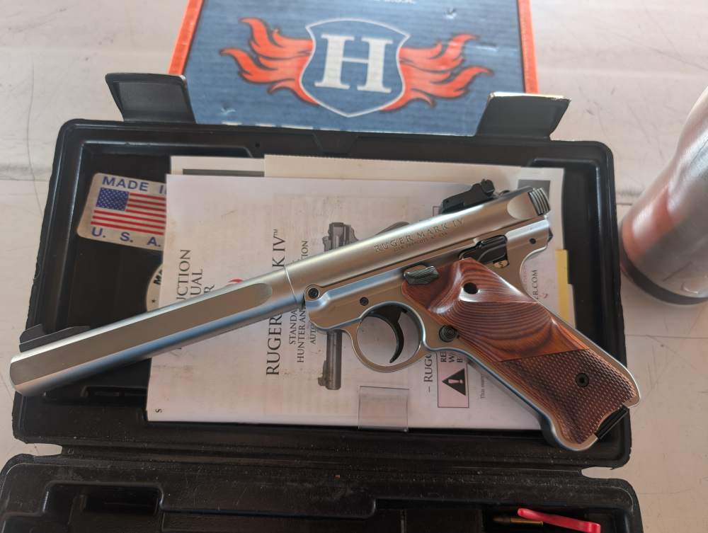 Ruger MK IV Competition Stainless Steel slab sides with 5 mags-img-1
