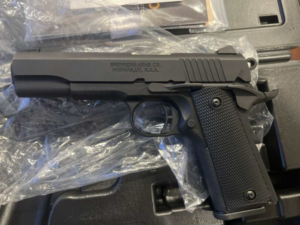 Browning 1911 380 black label-img-0