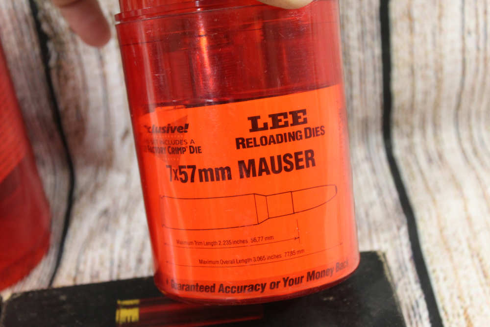 Lee and RCBS Dies and other reloading Equipment-img-2