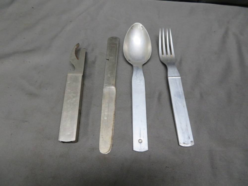 WWII GERMAN ARMY MESS KIT UTENSIL SET-ORIGINAL-EAGLE MARKED-img-0