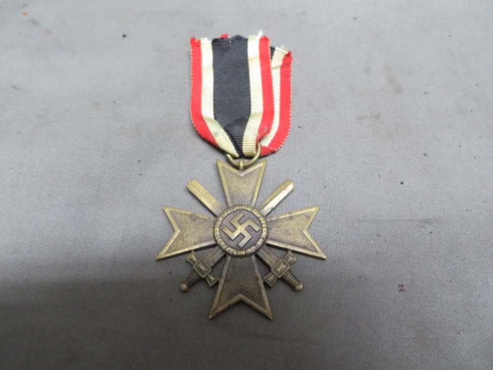 WWII GERMAN WAR MERIT CROSS 2ND CLASS W/ SWORDS-NICE DETAIL & PATINA-img-0