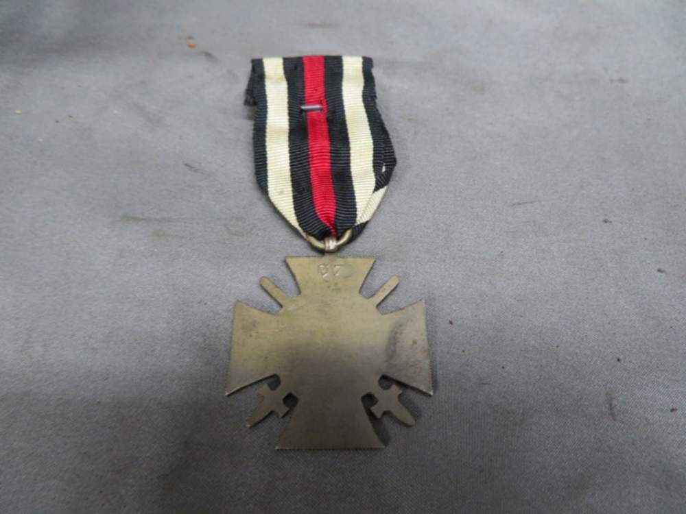 PRE WWII GERMAN 1914-1918 HONOR CROSS W/ SWORDS-NICE DETAIL & FINISH-img-3