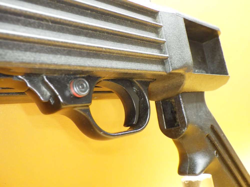 Ruger 10/22 Carbine .22LR 18.5"Bbl Ram-Line Side Folding Synth Stock 1986-img-16