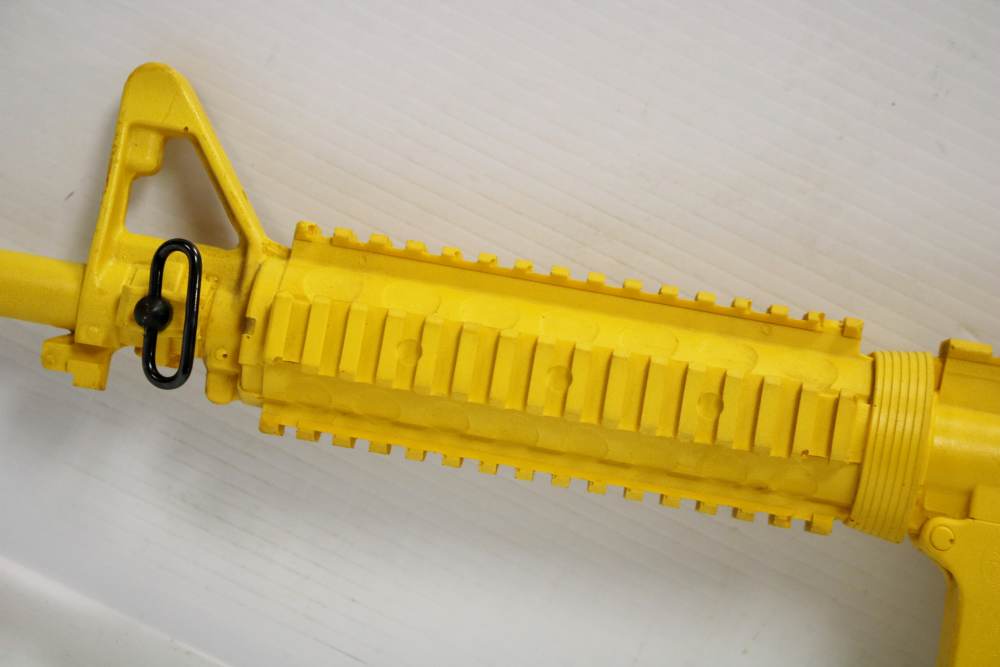 Ring's Blueguns Colt Law Enforcement Carbine Safety Yellow AR15 Dummy Rifle-img-8