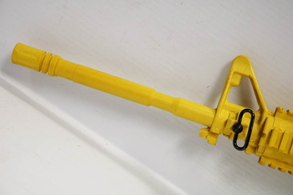 Ring's Blueguns Colt Law Enforcement Carbine Safety Yellow AR15 Dummy Rifle-img-9