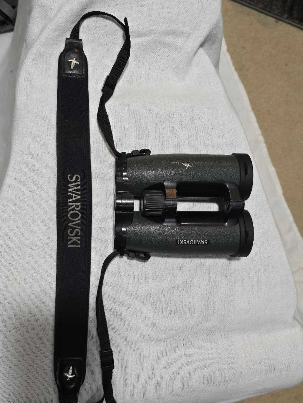 ** SWAROVSKI EL 10x42 Binoculars **-img-6