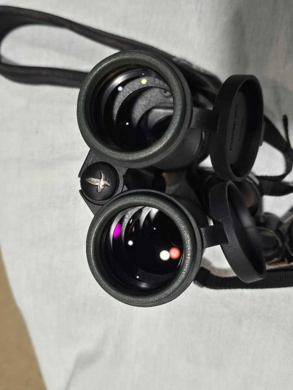 ** SWAROVSKI EL 10x42 Binoculars **-img-12