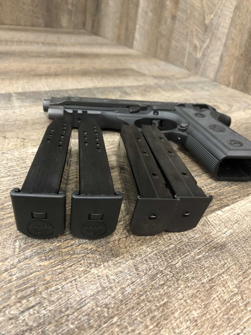 Nice Taurus PT 92 AF-D 9mm Semi Auto Pistol 5" Barrel w/ 4 Mags Black-img-20