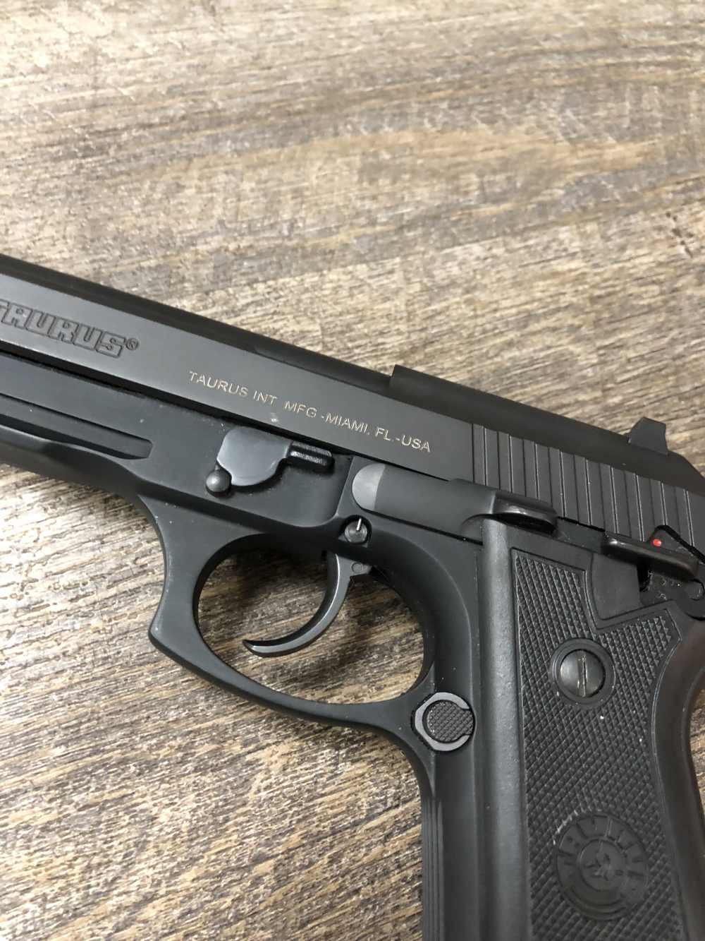 Nice Taurus PT 92 AF-D 9mm Semi Auto Pistol 5" Barrel w/ 4 Mags Black-img-4