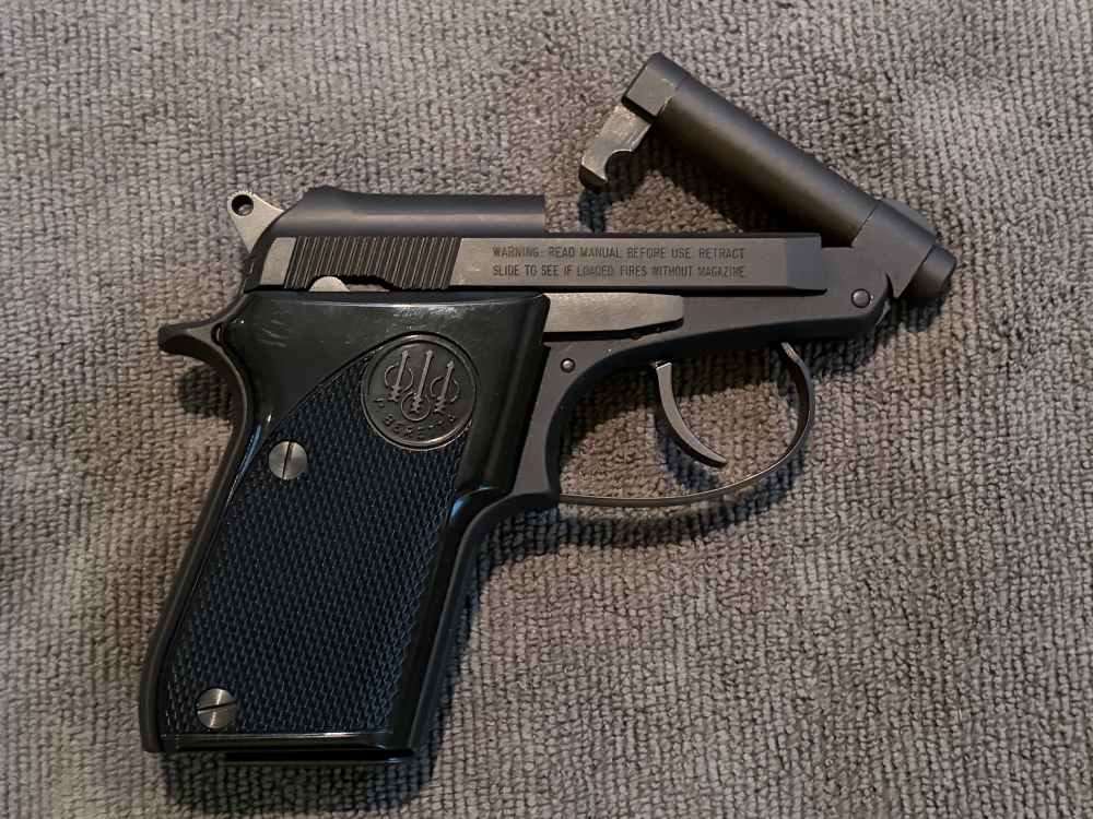 Beretta 21A Bobcat .22 LR Very Good used condition -img-3