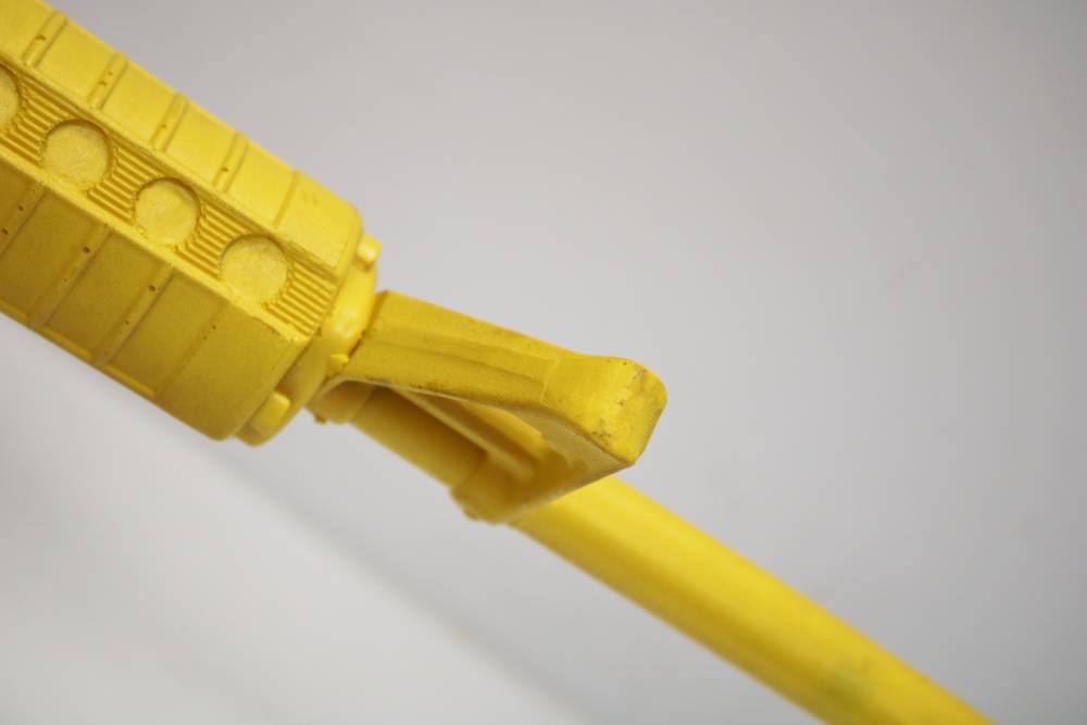 Ring's Blueguns Colt AR-15 A2 Gov't Model Safety Yellow Dummy Rifle-img-32