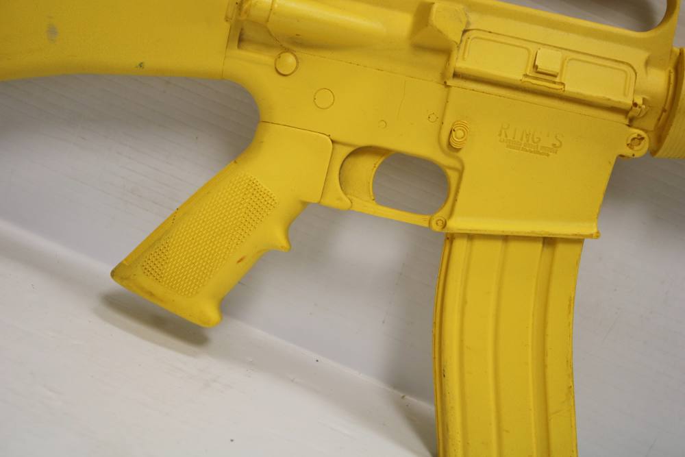 Ring's Blueguns Colt AR-15 A2 Gov't Model Safety Yellow Dummy Rifle-img-21