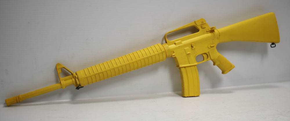 Ring's Blueguns Colt AR-15 A2 Gov't Model Safety Yellow Dummy Rifle-img-1