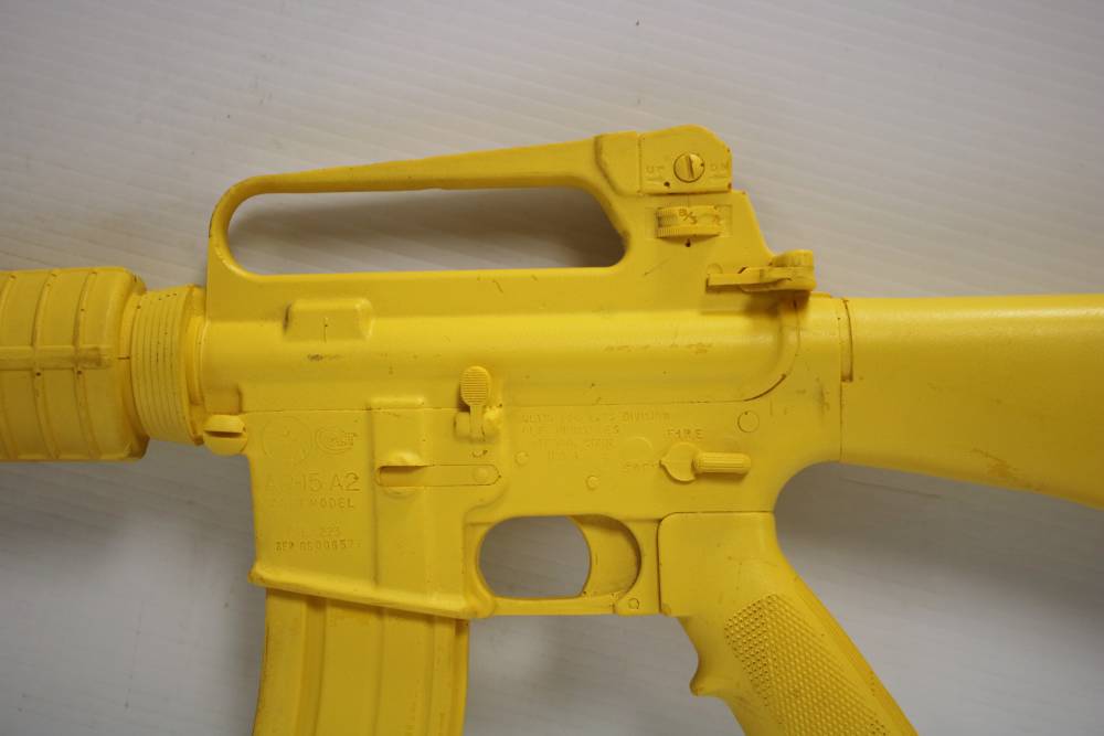 Ring's Blueguns Colt AR-15 A2 Gov't Model Safety Yellow Dummy Rifle-img-4