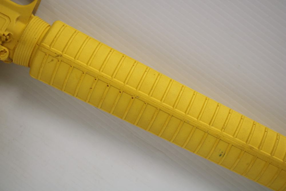 Ring's Blueguns Colt AR-15 A2 Gov't Model Safety Yellow Dummy Rifle-img-24