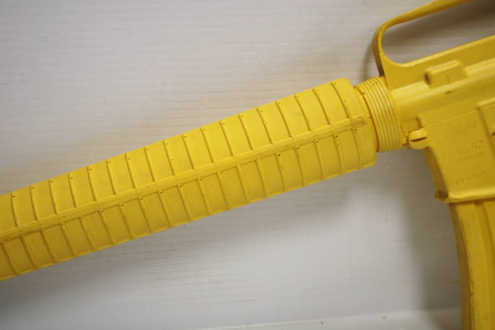 Ring's Blueguns Colt AR-15 A2 Gov't Model Safety Yellow Dummy Rifle-img-12