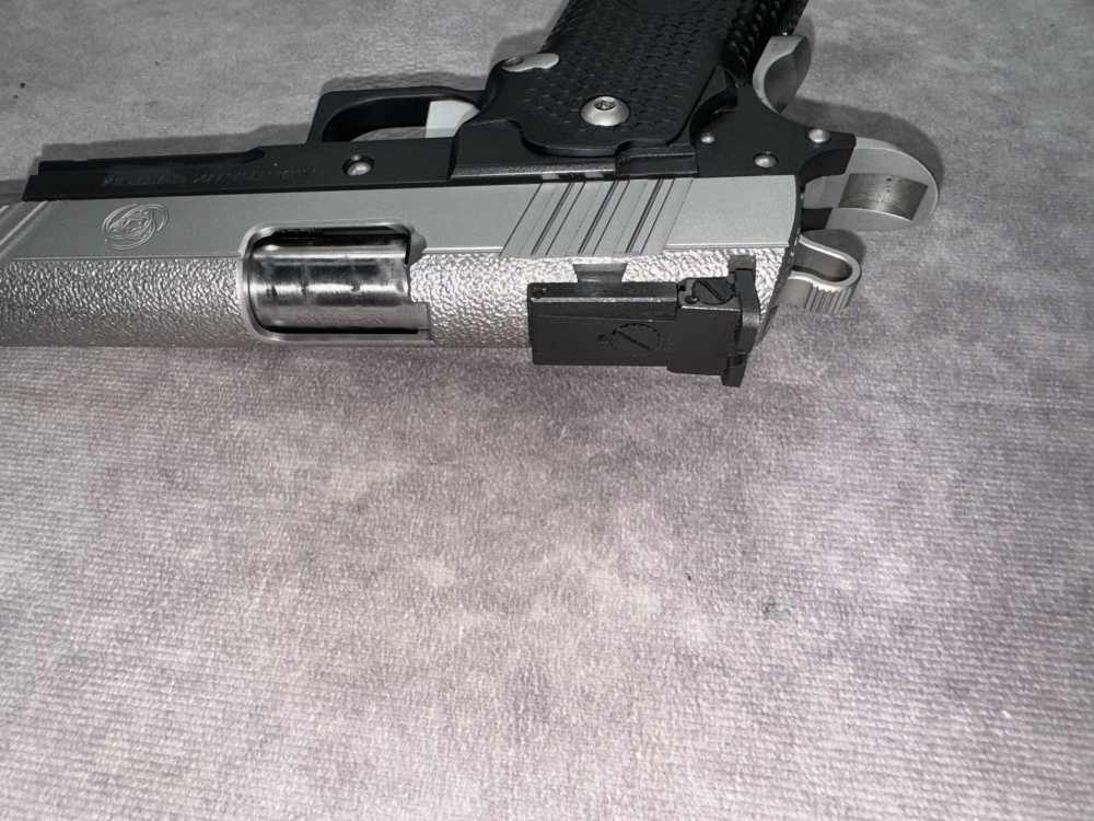 USED! NIGHTHAWK CUSTOM BOB MARVEL 2011 TWO TONE 9MM W/ ORIG BAG 2 MAGS -img-15