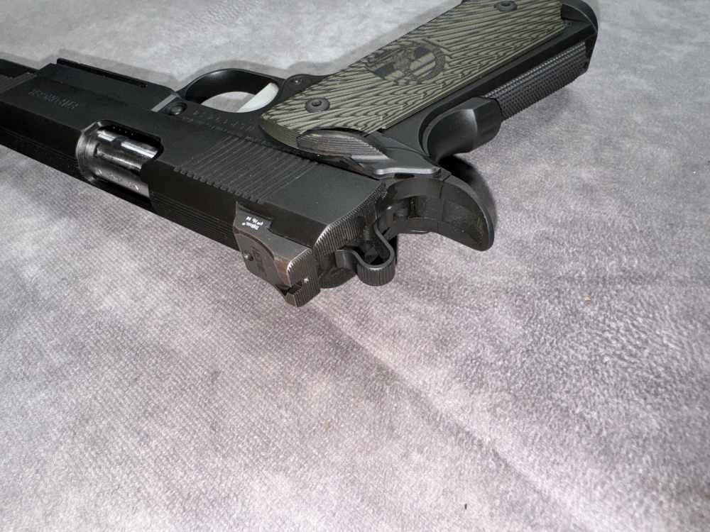 USED! NIGHTHAWK CUSTOM MODEL ENFORCER 1911 .45 ACP ORIG BAG 3 MAGS -img-18