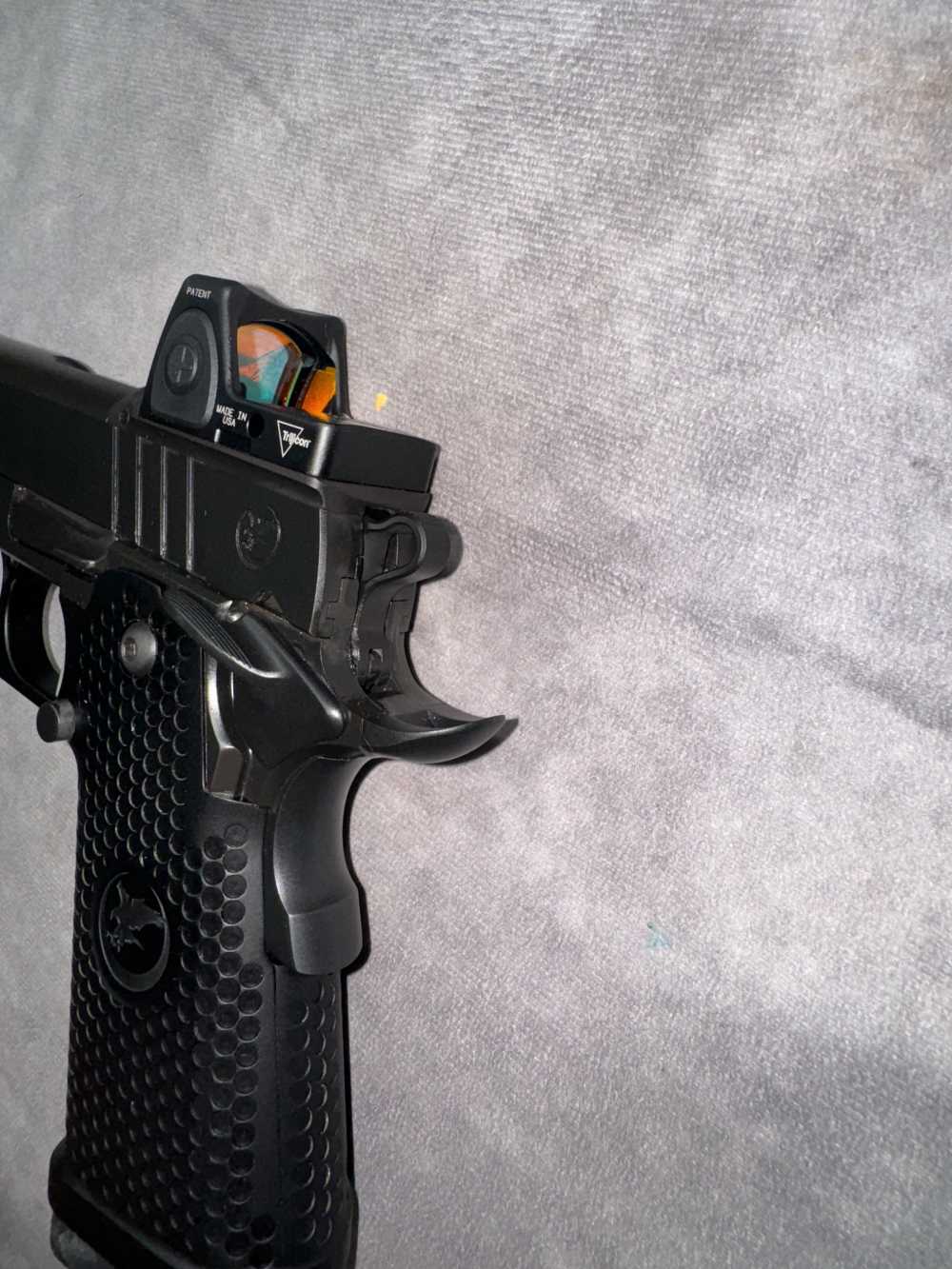 USED! NIGHTHAWK CUSTOM MODEL GRP DOUBLE STACK 2011 9MM IOS W/ RMR 2 MAGS-img-10
