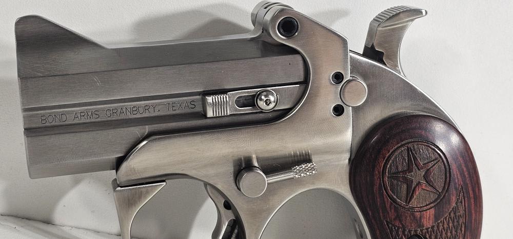 Bond Arms Defender 357 mag/38 spl pistol...BIDDING-img-1