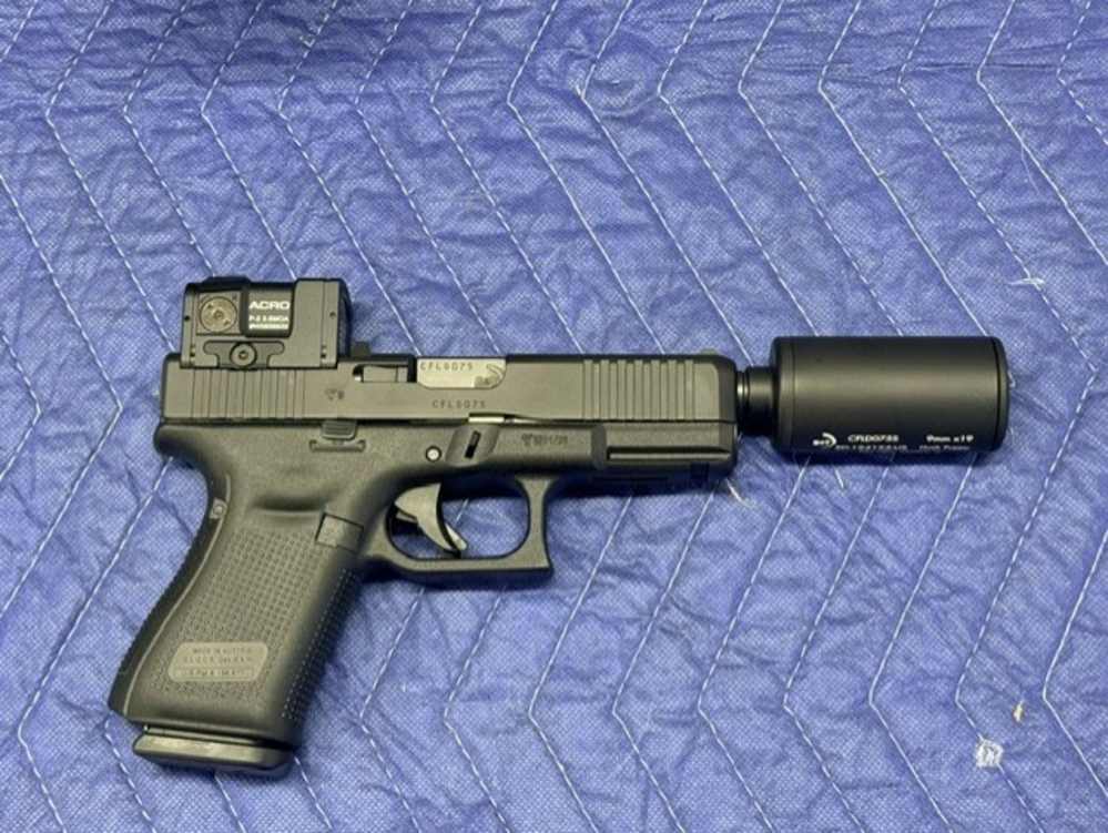 B&T Austrian GLOCK G19 9mm GEN 5 Factory HUSH PUPPY unfired NO RESERVE-img-2