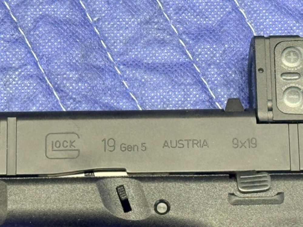 B&T Austrian GLOCK G19 9mm GEN 5 Factory HUSH PUPPY unfired NO RESERVE-img-10