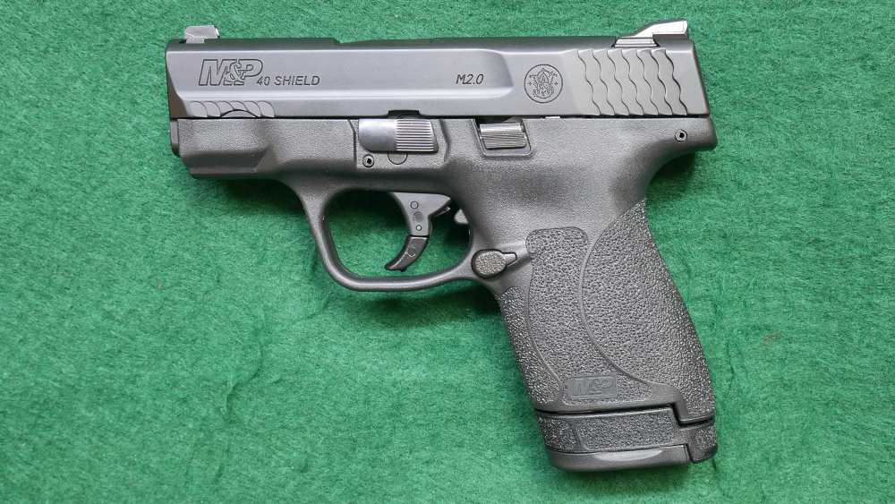 S&W M&P40 Shield 2.0 .40S&W with two magazines New in Box-img-2