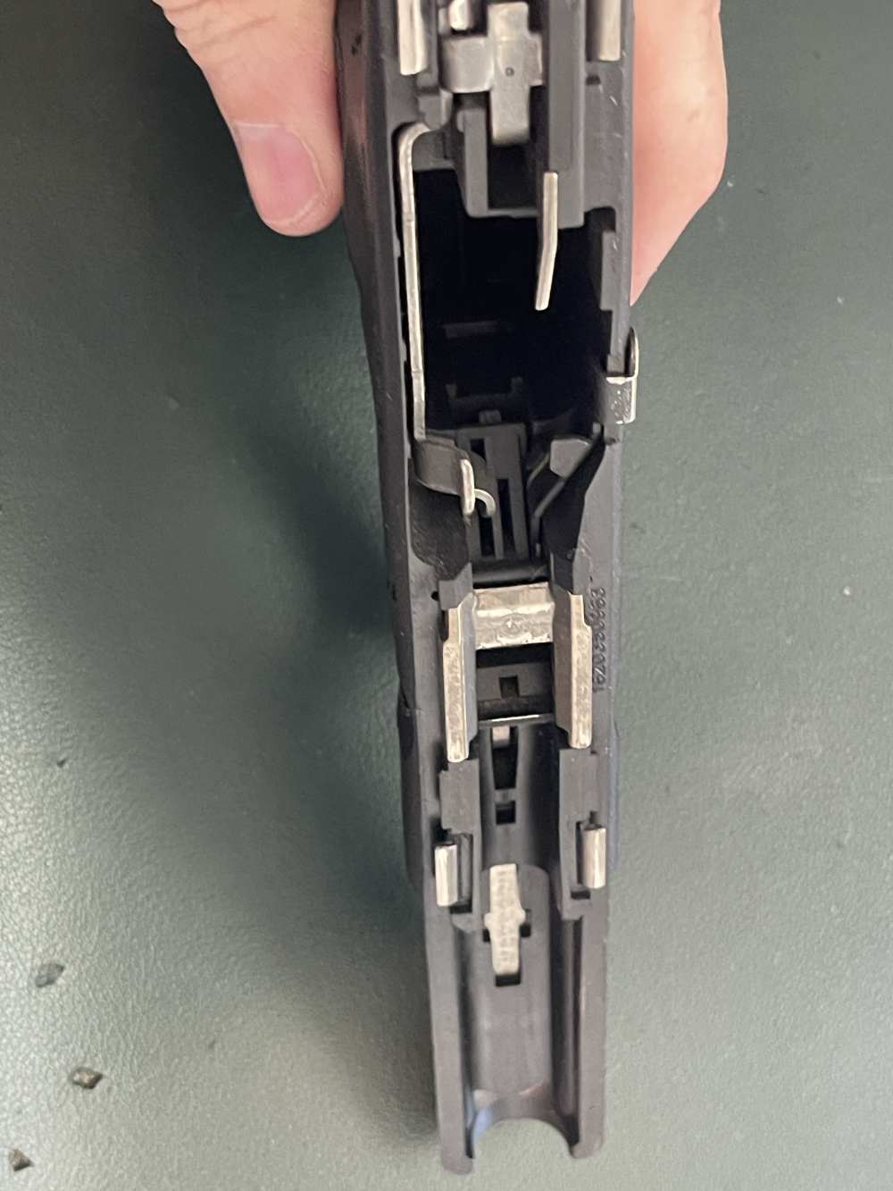 Glock 17 Gen 3 9mm - Complete Factory Frame - G17 - G22 -img-2