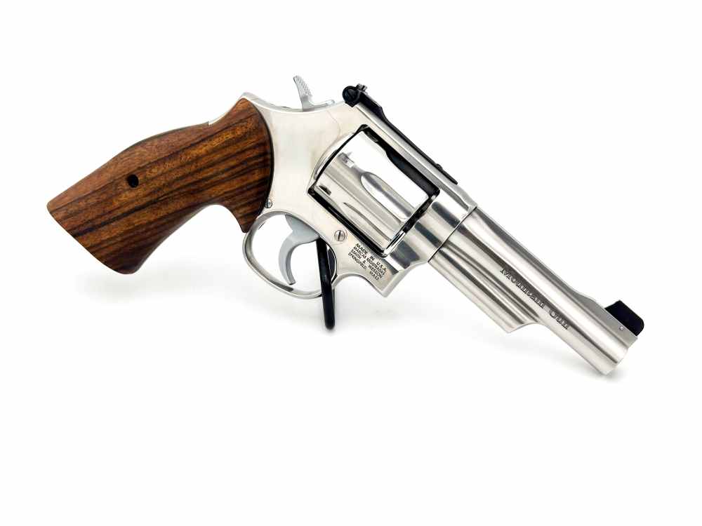 Smith & Wesson 686-7 Plus Mountain Gun-img-0