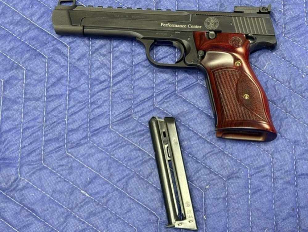 No Reserve - Unfired Smith & Wesson Model 41 Pistol .22 LR with Optic Rail-img-9