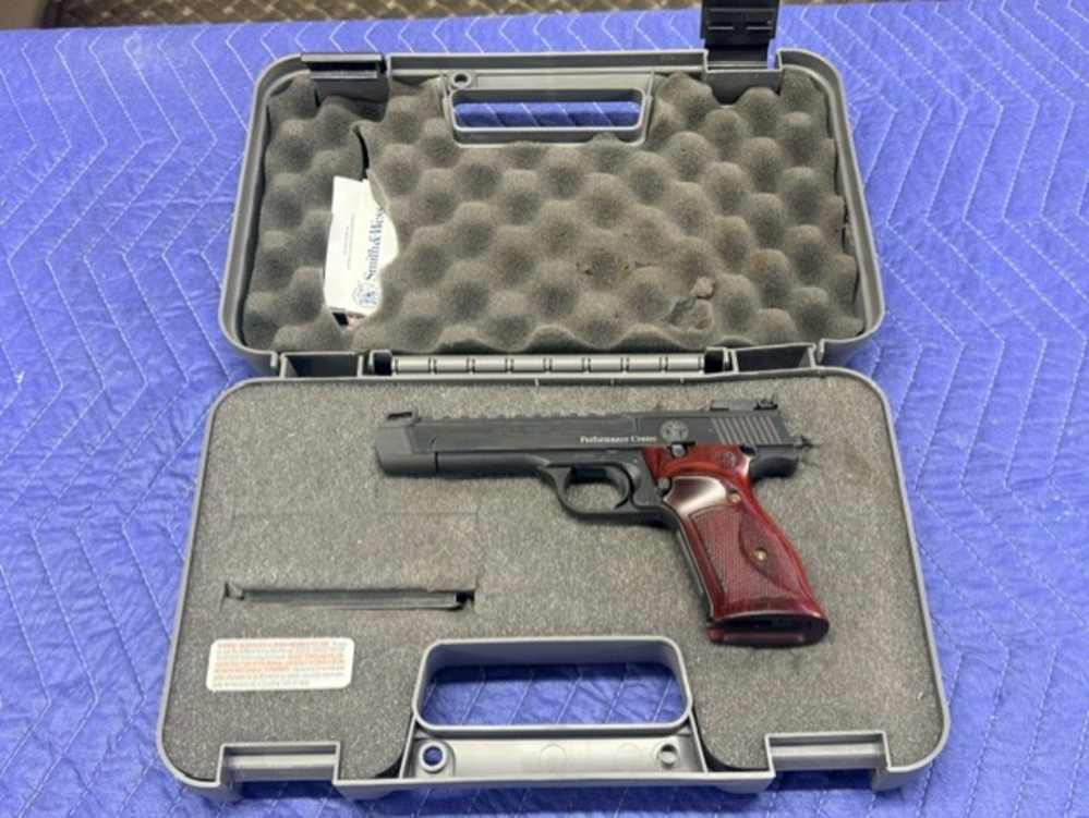 No Reserve - Unfired Smith & Wesson Model 41 Pistol .22 LR with Optic Rail-img-0