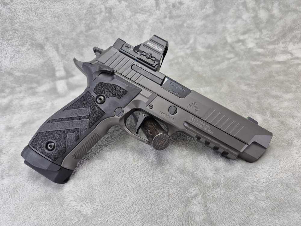 Sig Sauer P226 X5 Legion 9mm with Holosun & Night Sights 3 Mags – EXCELLENT-img-1