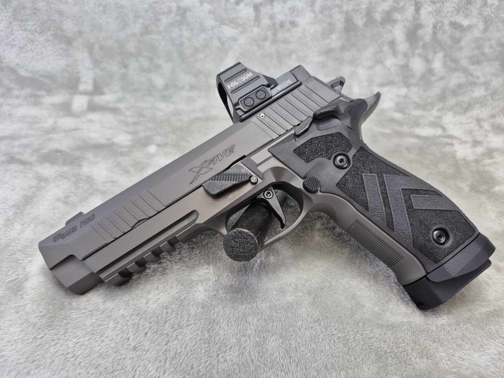 Sig Sauer P226 X5 Legion 9mm with Holosun & Night Sights 3 Mags – EXCELLENT-img-2