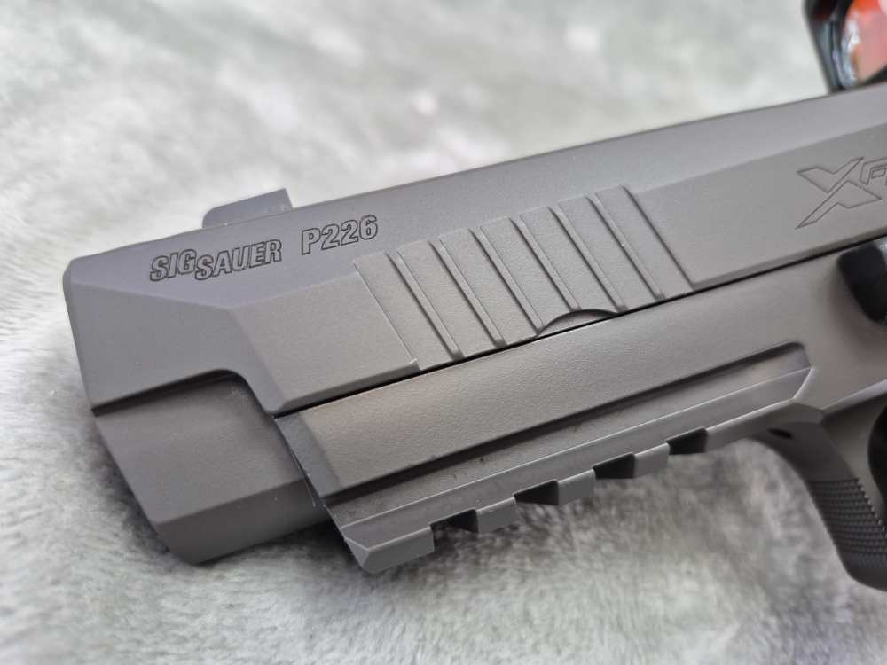 Sig Sauer P226 X5 Legion 9mm with Holosun & Night Sights 3 Mags – EXCELLENT-img-9