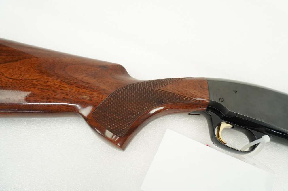 Browning BPS Field 12GA 30" Pump-Action Shotgun-img-39
