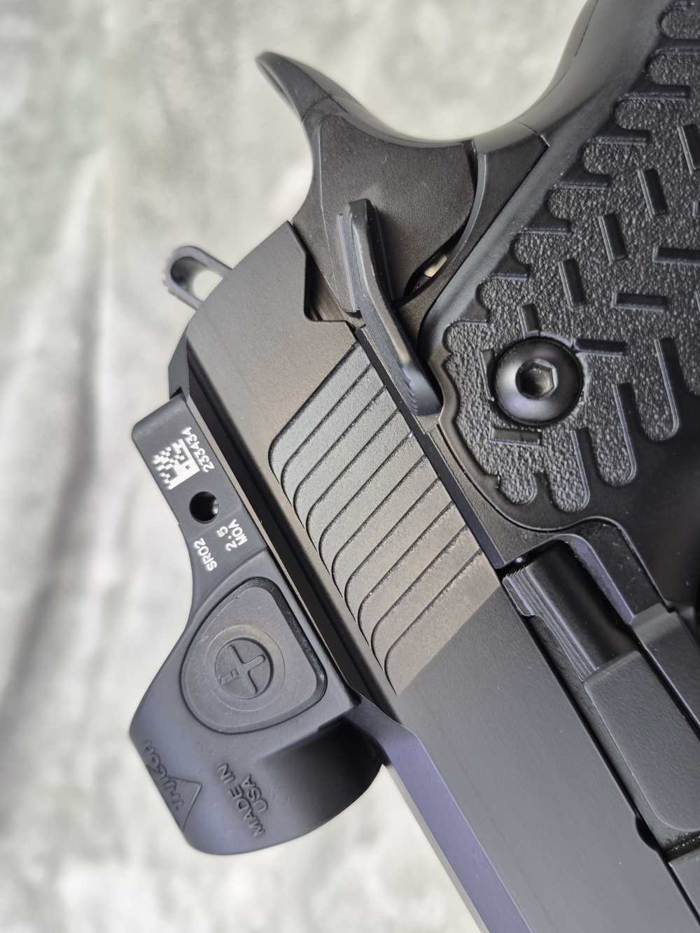 Vudoo Gun Works Priest 4.25” Semi Auto 9mm Trijicon SRO2 20rd – EXCELLENT!-img-6