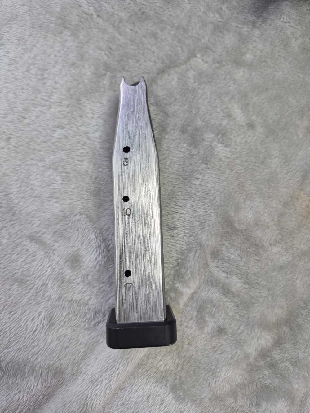 Vudoo Gun Works Priest 4.25” Semi Auto 9mm Trijicon SRO2 20rd – EXCELLENT!-img-13