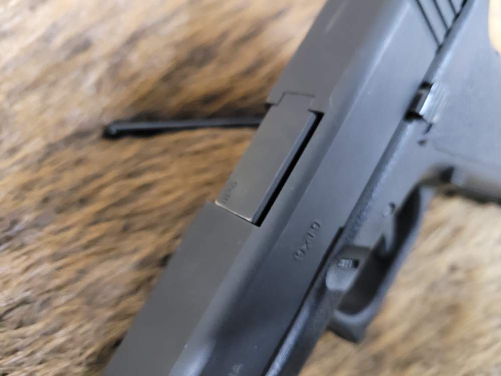 Used Glock 17 Gen 2 9mm Very Good Condition-img-15