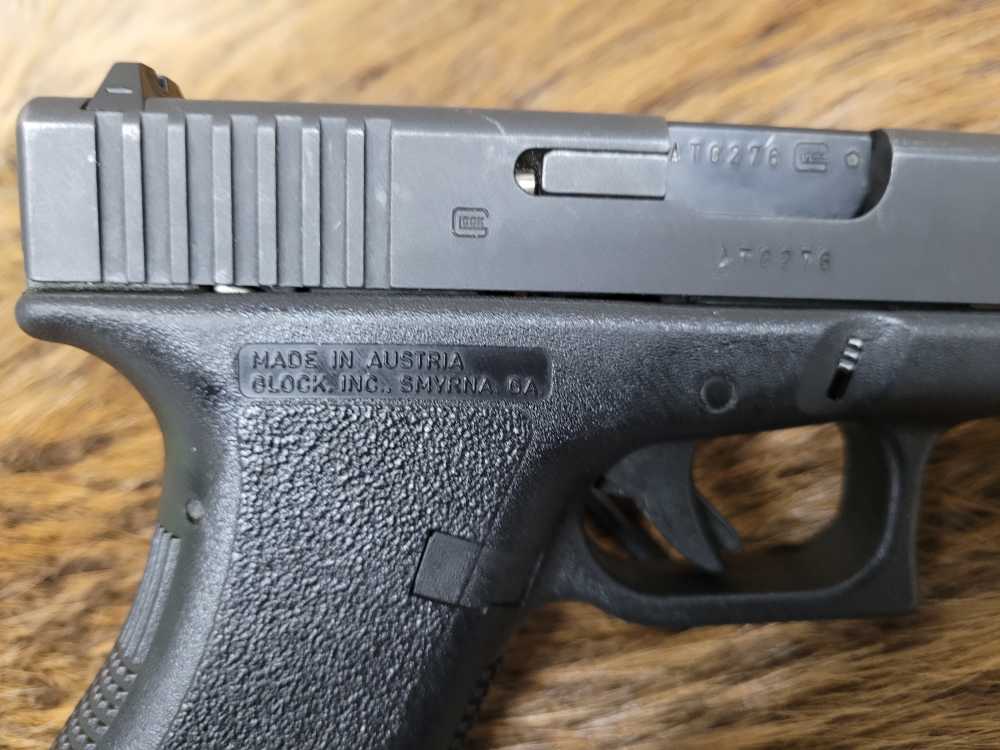 Used Glock 17 Gen 2 9mm Very Good Condition-img-30