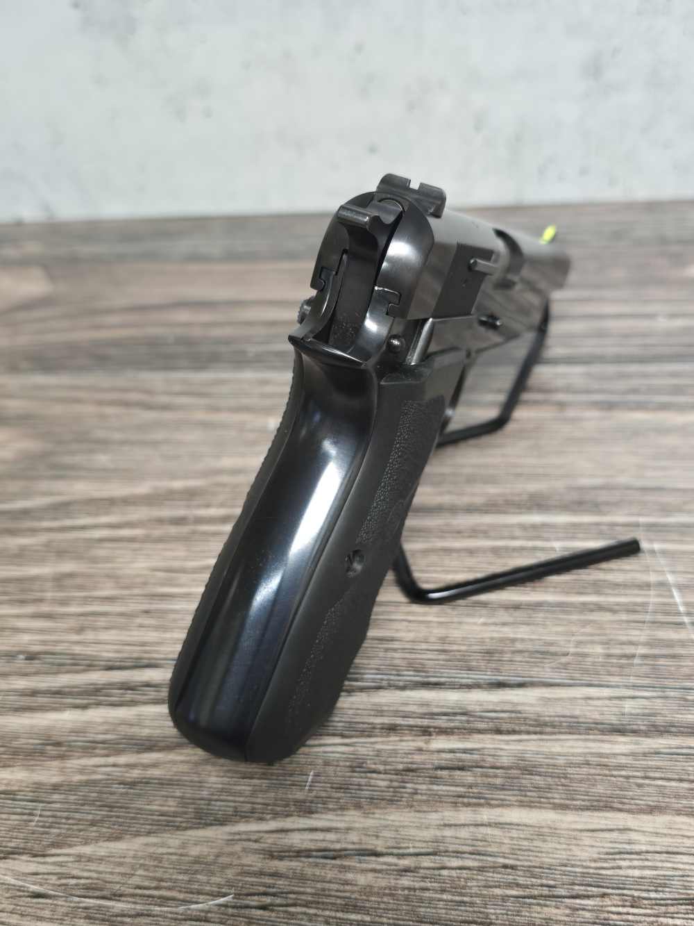 Browning Hi-Power 9mm 1982 Production-img-9