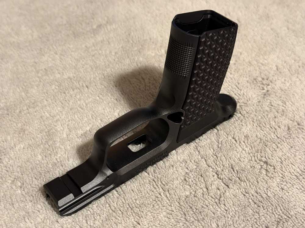 Mint condition P365 LUXE Grip Module. Factory Black LUXE Cerakote-img-5