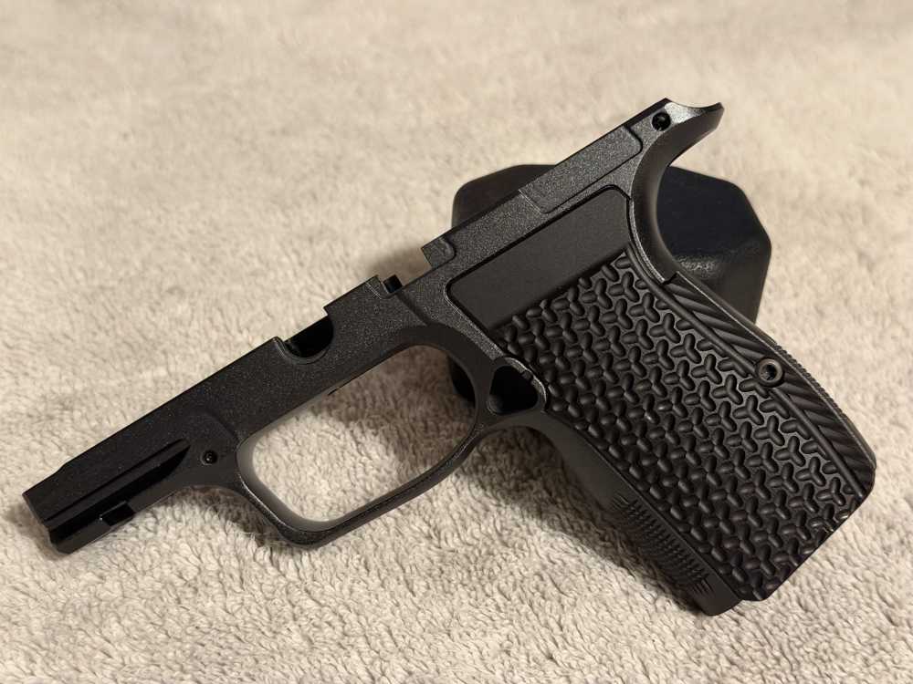 Mint condition P365 LUXE Grip Module. Factory Black LUXE Cerakote-img-0