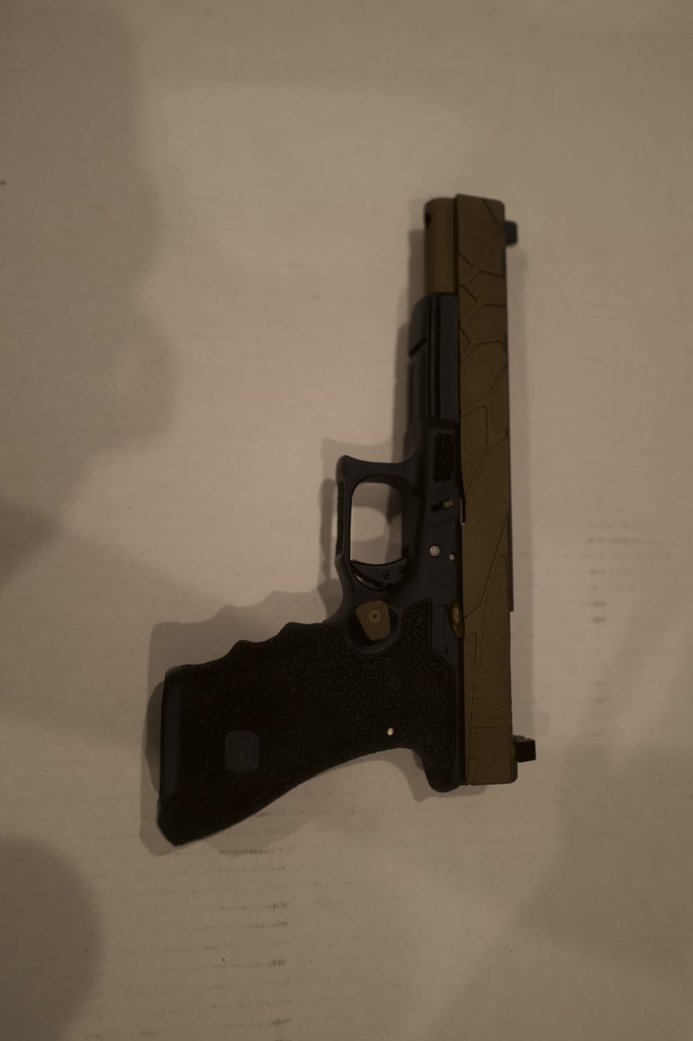 Custom Glock 17L Gen3 9mm Long-Slide Pistol with Glock and Pelican Case-img-4